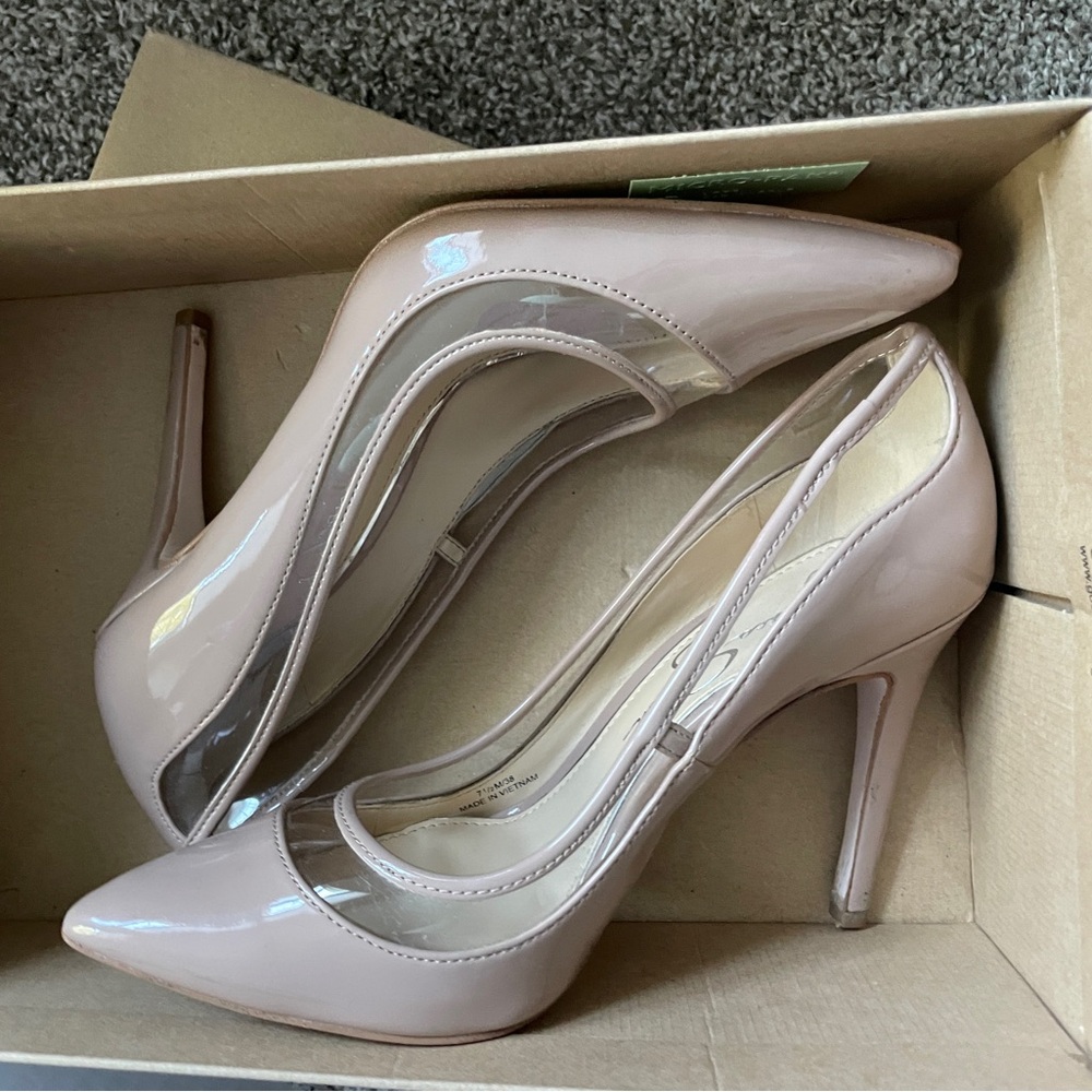 Nude heels size 7.5 like new, worn once!
